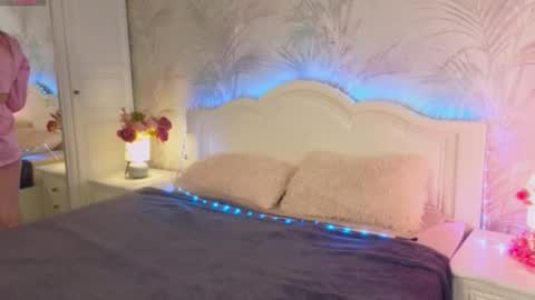 Snapshot of janepuff chatting on 21, 11, 2025 janepuff online show from 21, 11, 2025