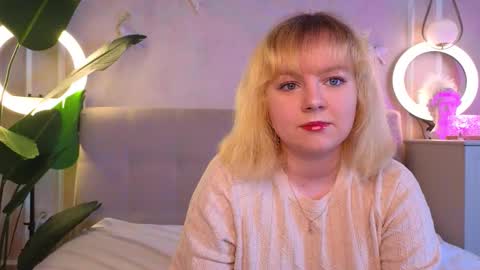 Snapshot of janestokes chatting on 7, 11, 2025 Diane online show from 7, 11, 2025