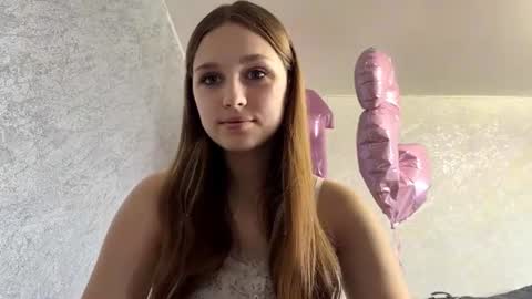 Snapshot of janettachapen chatting on 11, 7, 2026 Lilly online show from 11, 7, 2026