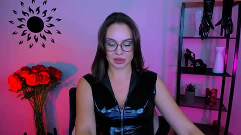 janewyatt online show from 28, 2, 2025