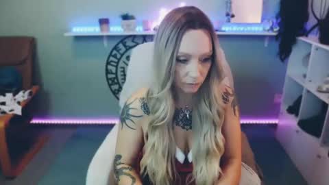 Snapshot of janinasecrets___ chatting on 26, 12, 2024 JaninaSecrets online show from 26, 12, 2024