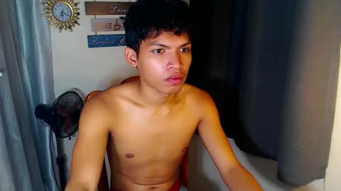 janlloyd04 online show from 5, 4, 2026