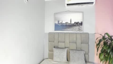 Snapshot of janna_lopezz chatting on 5, 11, 2025 Janna online show from 5, 11, 2025