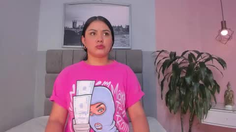 Snapshot of janna_lopezz chatting on 12, 11, 2025 Janna online show from 12, 11, 2025