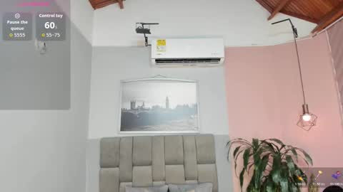 Snapshot of janna_lopezz chatting on 25, 11, 2025 Janna online show from 25, 11, 2025