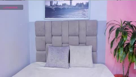 Snapshot of janna_lopezz chatting on 23, 12, 2025 Janna online show from 23, 12, 2025