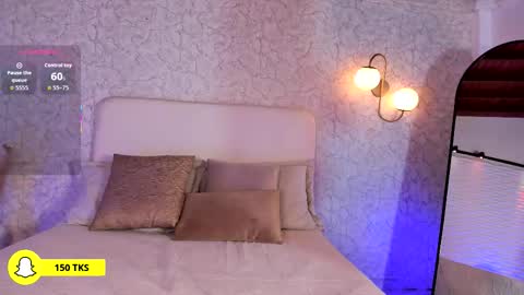 Snapshot of jannafoxx_ chatting on 28, 11, 2025 online show from 28, 11, 2025