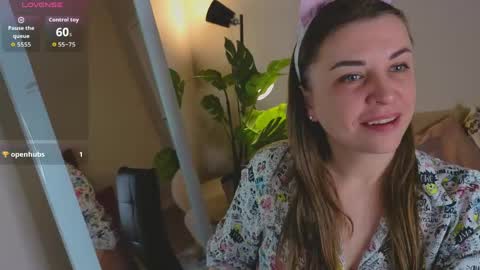 Snapshot of janne_fisher chatting on 1, 5, 2026 Janne online show from 1, 5, 2026
