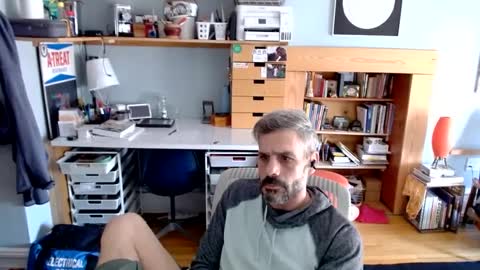 Snapshot of jareth_returns chatting on 8, 3, 2025 jareth_returns online show from 8, 3, 2025