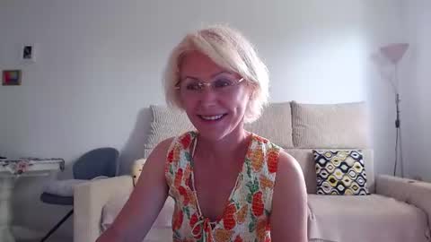 Jasmin room for people 40 online show from 19, 6, 2026