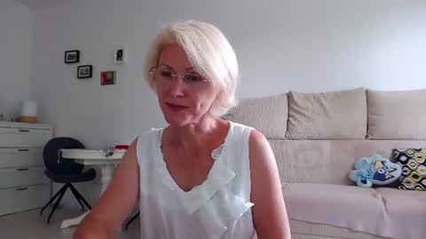 Jasmin room for people 40 online show from 28, 6, 2026