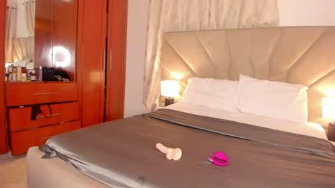 Snapshot of jasmin_melons chatting on 12, 7, 2026 jasmin_melons online show from 12, 7, 2026