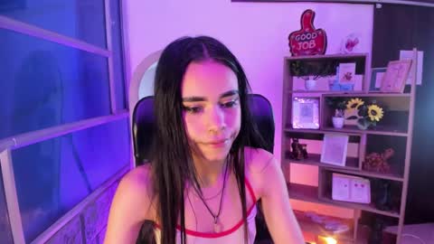 jasmin_skinny online show from 3, 10, 2025