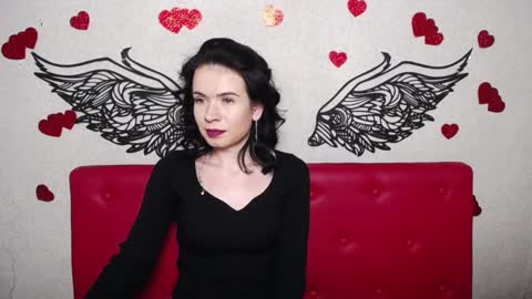 JasmineKouch online show from 20, 2, 2025