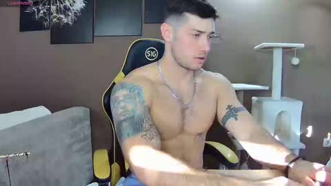 Snapshot of jason_thegreat chatting on 13, 11, 2025 Jason theGreat online show from 13, 11, 2025