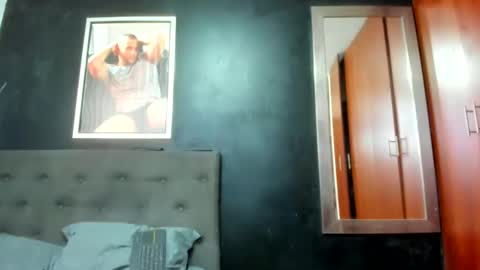 Snapshot of jasonmartiinez chatting on 26, 12, 2024 online show from 26, 12, 2024