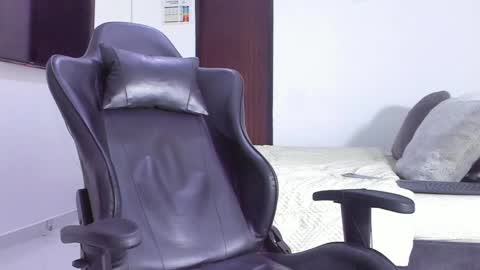 JBrooksXx online show from 20, 2, 2025