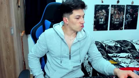 Javier online show from 11, 12, 2024