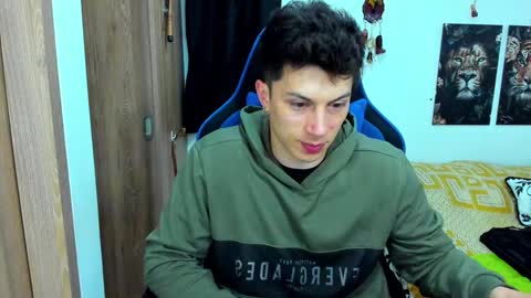 Javier online show from 5, 1, 2025