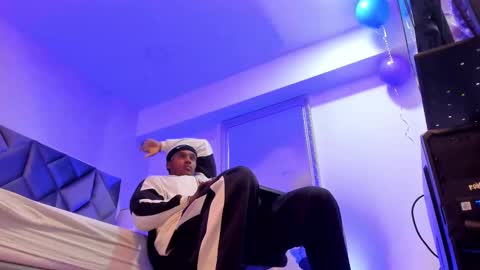 Snapshot of jax_black chatting on 2, 10, 2025 jax black online show from 2, 10, 2025