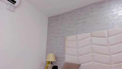 Snapshot of jax_black chatting on 18, 10, 2025 jax black online show from 18, 10, 2025