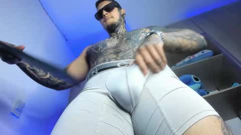 Michael independient model online show from 24, 2, 2026