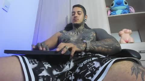 Snapshot of jaxxon22cm chatting on 24, 5, 2026 Michael independient model online show from 24, 5, 2026