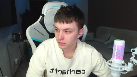 Snapshot of jayce_icestone chatting on 20, 12, 2024 Jayce online show from 20, 12, 2024