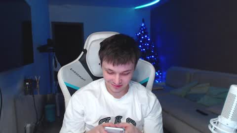 Snapshot of jayce_icestone chatting on 10, 1, 2025 Jayce online show from 10, 1, 2025