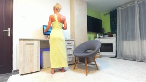 Snapshot of jaylynxxxx74 chatting on 24, 10, 2025 Jay online show from 24, 10, 2025