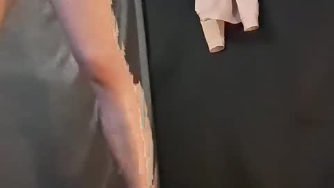 J online show from 4, 11, 2025