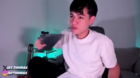 jaythomax online show from 6, 2, 2025