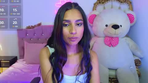 Snapshot of jazmin_tay chatting on 22, 1, 2025 Jazmin online show from 22, 1, 2025