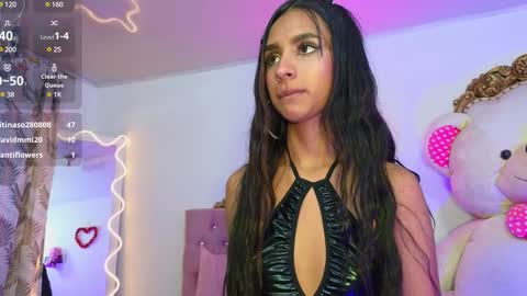 Snapshot of jazmin_tay chatting on 22, 1, 2025 Jazmin online show from 22, 1, 2025