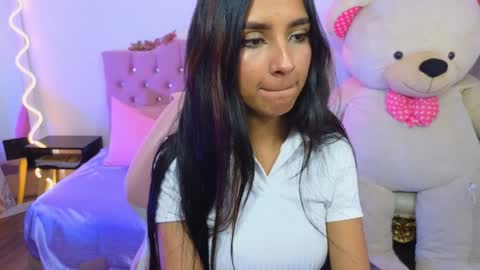 Snapshot of jazmin_tay chatting on 24, 1, 2025 Jazmin online show from 24, 1, 2025