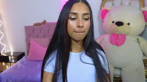 Snapshot of jazmin_tay chatting on 25, 1, 2025 Jazmin online show from 25, 1, 2025