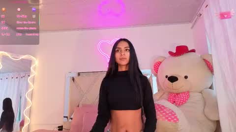 Snapshot of jazmin_tay chatting on 10, 10, 2025 Jazmin online show from 10, 10, 2025