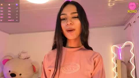 Snapshot of jazmin_tay chatting on 24, 10, 2025 Jazmin online show from 24, 10, 2025