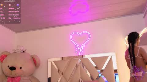 Snapshot of jazmin_tay chatting on 31, 10, 2025 Jazmin online show from 31, 10, 2025