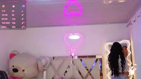 Snapshot of jazmin_tay chatting on 26, 11, 2025 Jazmin online show from 26, 11, 2025