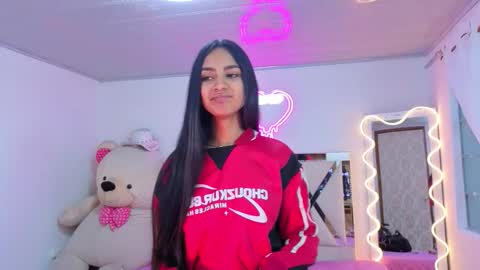 Snapshot of jazmin_tay chatting on 30, 11, 2025 Jazmin online show from 30, 11, 2025