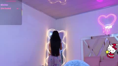 Snapshot of jazmin_tay chatting on 17, 12, 2025 Jazmin online show from 17, 12, 2025