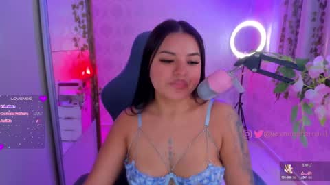 Jazmine online show from 20, 2, 2025