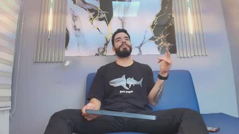 Snapshot of jean_lewis2 chatting on 19, 2, 2026 JEAN online show from 19, 2, 2026