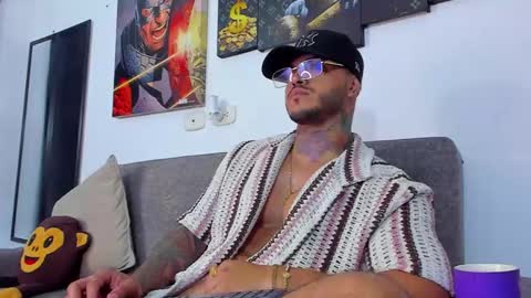 Jean  axelcrow       Modelo Independiente online show from 7, 1, 2025