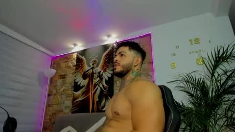Jean  axelcrow       Modelo Independiente online show from 12, 5, 2026