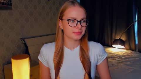 Snapshot of jeanicecoult chatting on 15, 10, 2025 Jenny online show from 15, 10, 2025