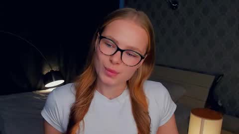 Snapshot of jeanicecoult chatting on 18, 10, 2025 Jenny online show from 18, 10, 2025
