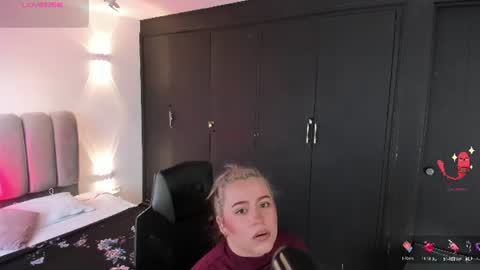 Snapshot of jeannewilliams_ chatting on 20, 7, 2026 Jeanne Williams online show from 20, 7, 2026