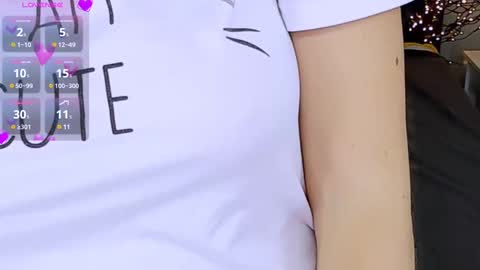 jeanniefox_ online show from 5, 3, 2025